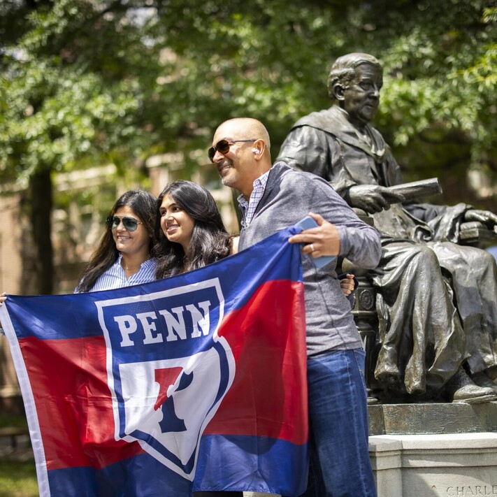 penn parents with child during move in